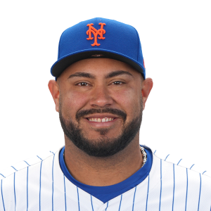 Omar Narvaez catching for Mets on Wednesday